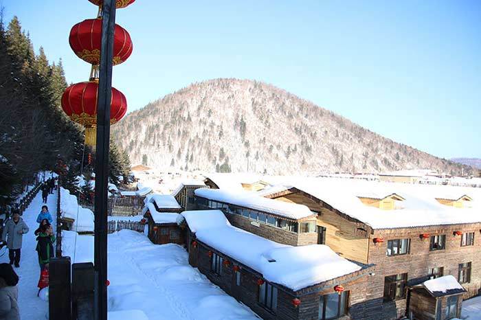 【东北六天游】广州往返吉林雾凇、万科滑雪、长白山、中国雪乡、 亚布力、哈尔滨、神秘冬捕双飞六日跟团游